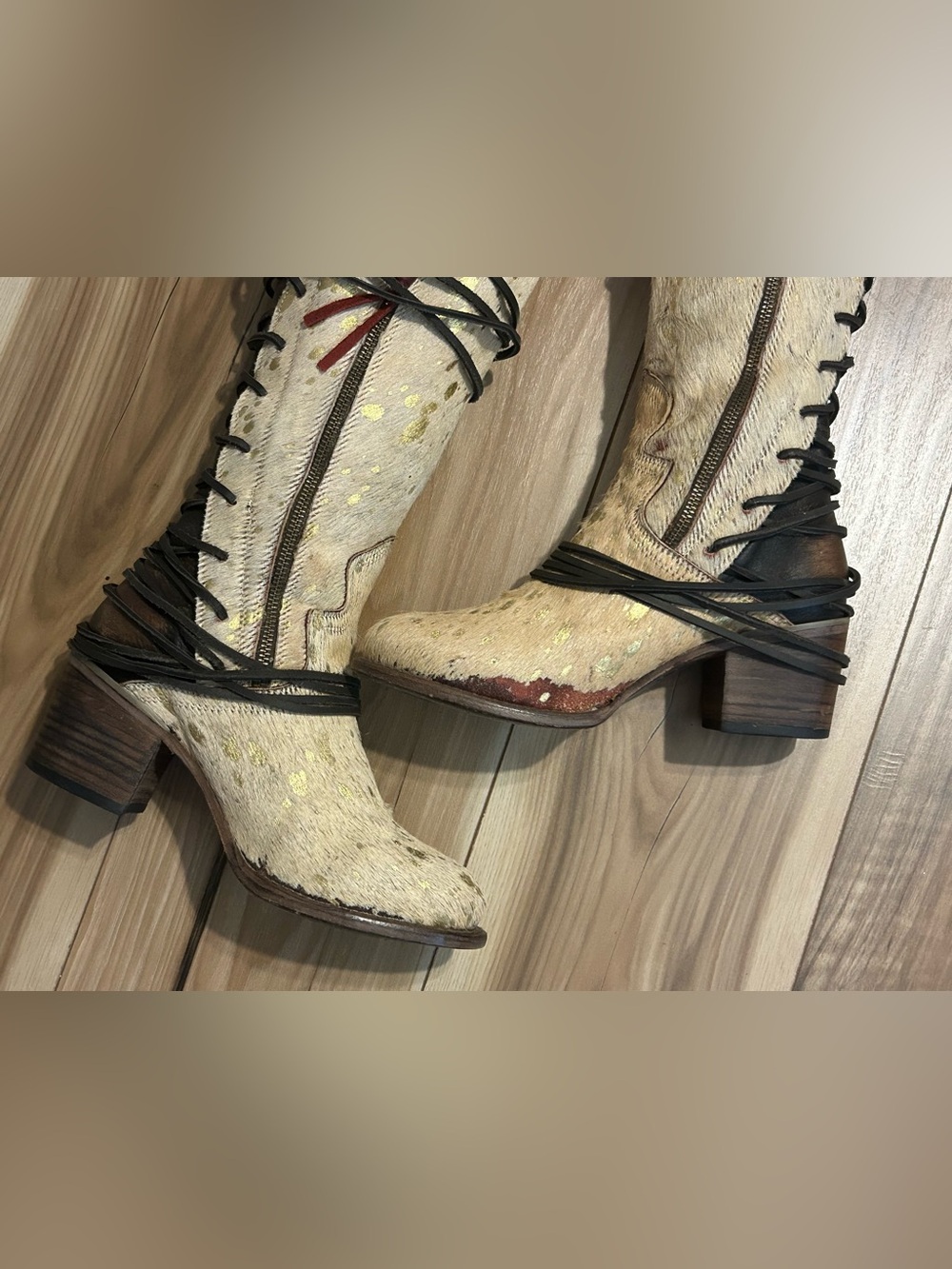 RARE Freebird Coal Calf Hide Light Cream with Gold Spots Lace-Up Leather Boot 9 - Picture 13 of 16